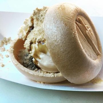Monaka Ice Cream
