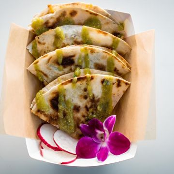 La Reina Delsur Quesadilla