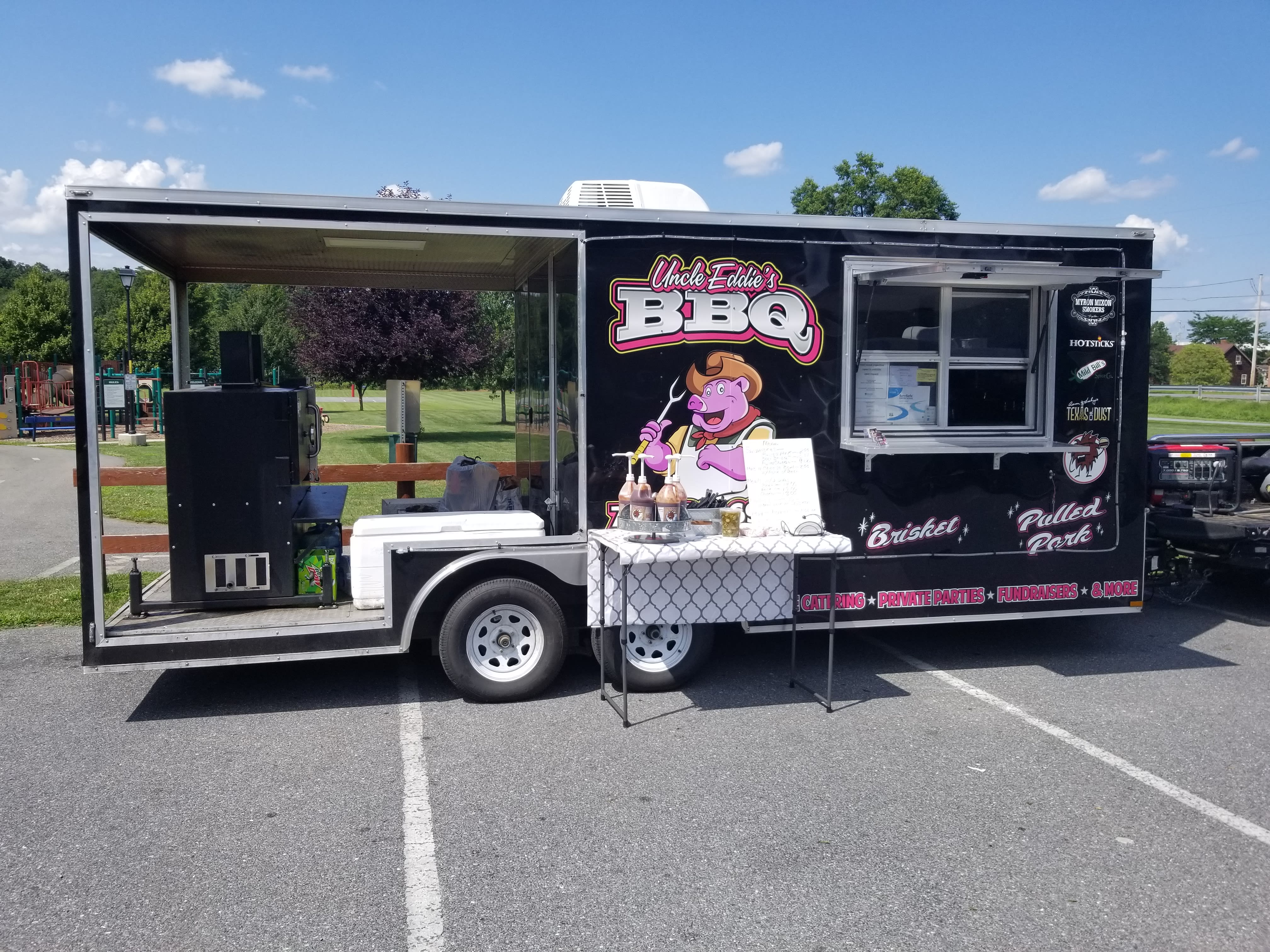 best-food-trucks-uncle-eddies-bbq