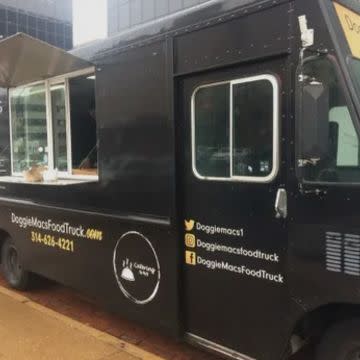 Doggie Mac's Food Truck