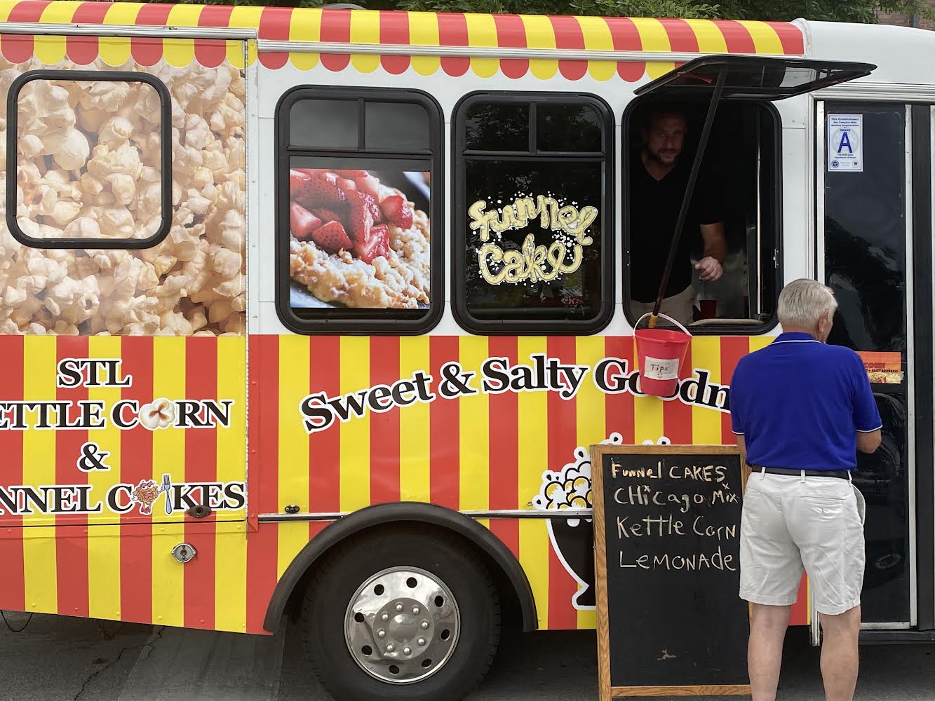 Best Food Trucks St. Louis Kettle Corn/Funnel Cakes