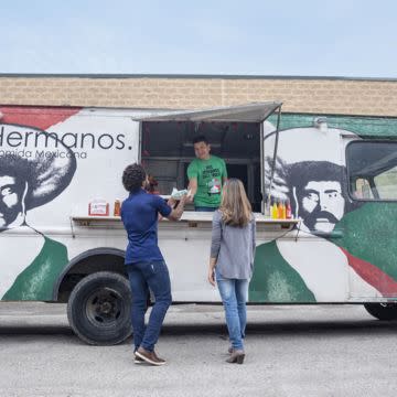 Dos Hermanos