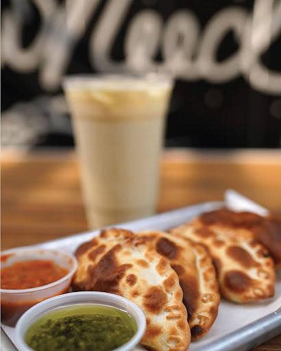 Last-Minute Corporate Event? Food Truck Catering Is Fast and Easy