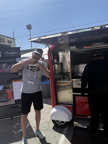 Revolution Carts’ New Grill Cart: A Feature for the Next Generation of Mobile Vendors
