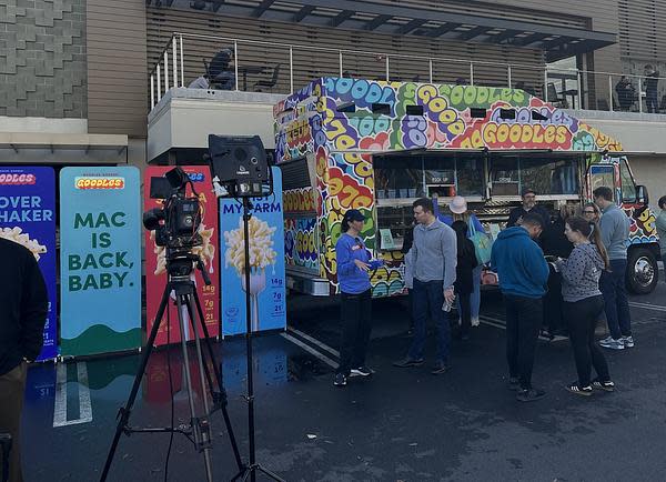 Perfect Your Event by Renting a Best Food Truck 