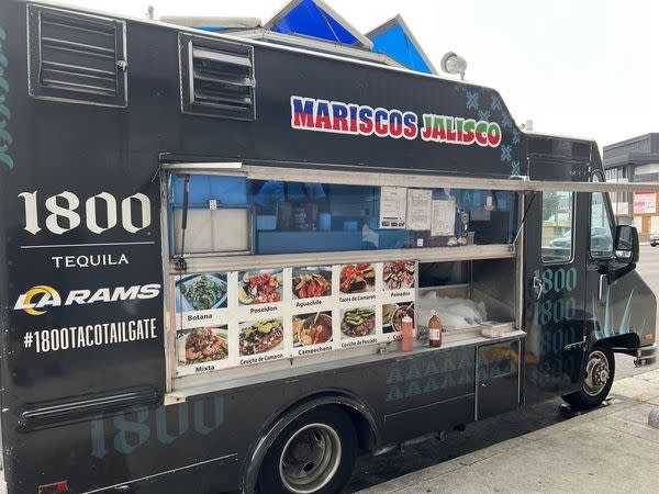 The Definitive Los Angeles Taco Truck Tour: The Premier Spots to Find Iconic Flavors on Wheels
