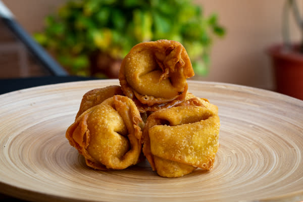 Crab & Cream Cheese Rangoon (5pcs)