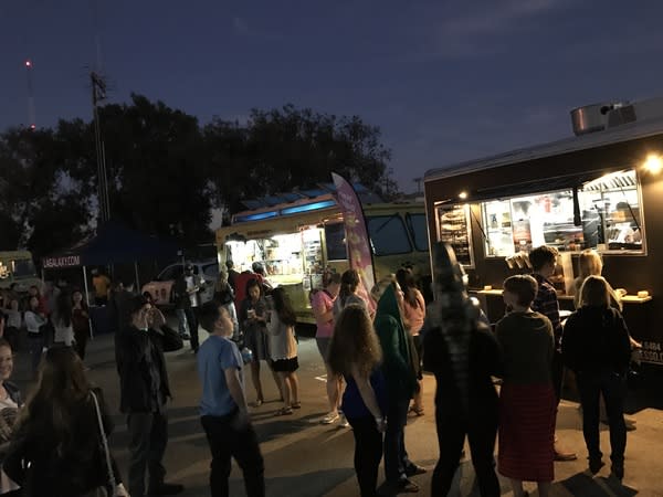 How New Tech Services are Making Life Simple for Food Truck Operators
