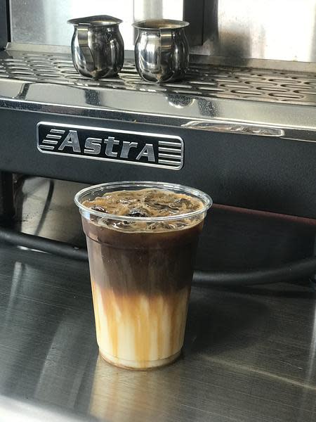 Iced Caramel Macchiato